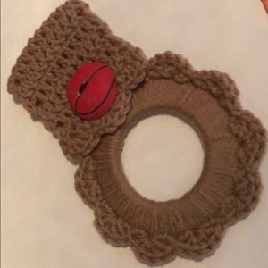 Basket kitchen towel hanger